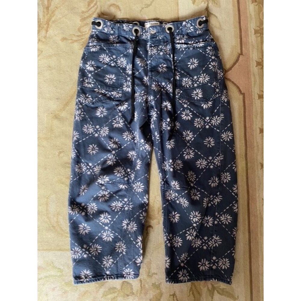 EUC Free People Moxie Diamond Quilt Cargo Jeans 29